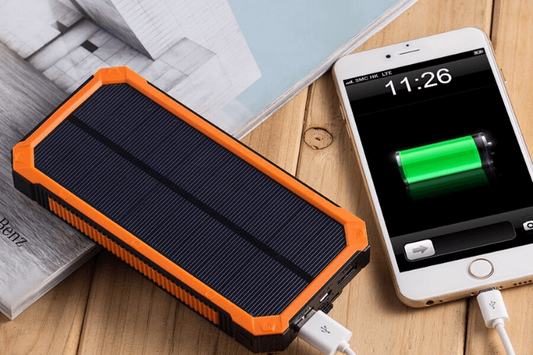 chargeur-batterie-solaire