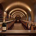 découvrez le top 10 des caves à visiter en champagne pour une expérience unique entre dégustations et patrimoine viticole d'exception.